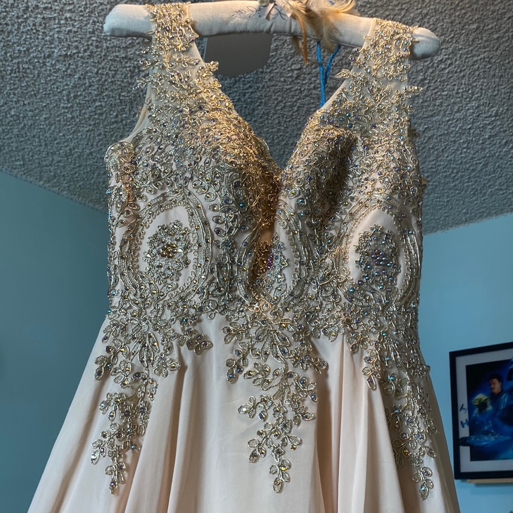 May Queen Dress Size 6